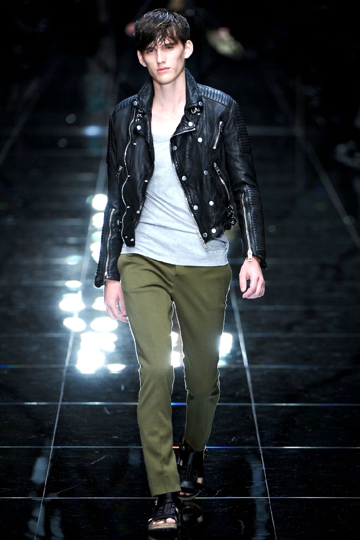 Burberry Prorsum 2011 İlkbahar/Yaz