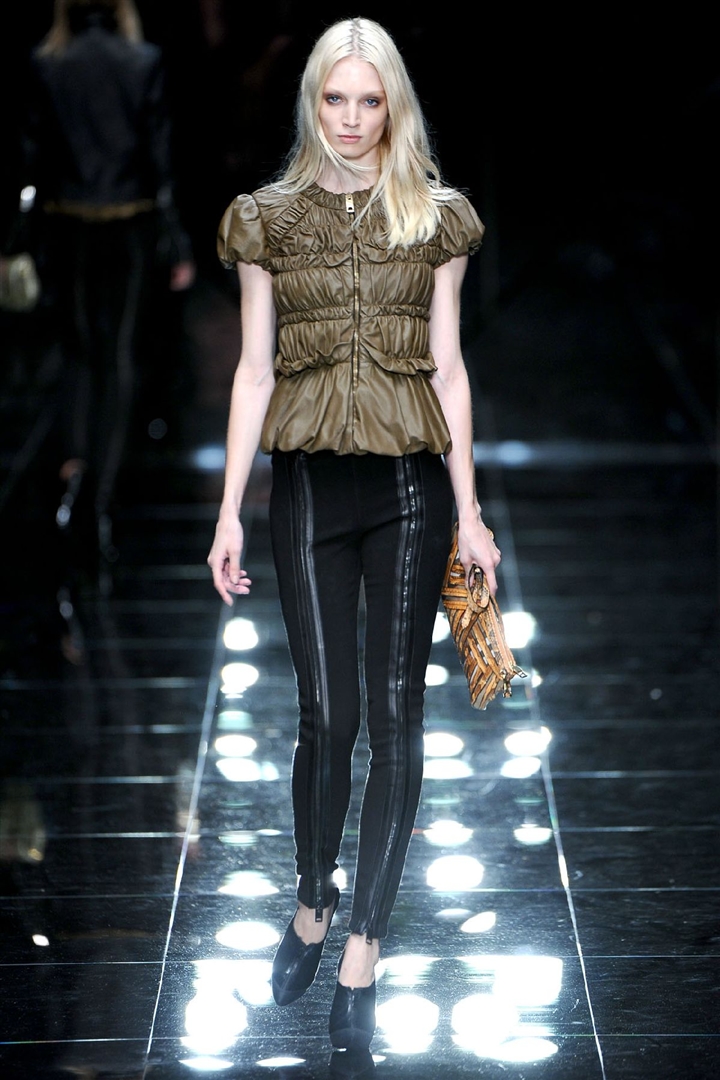 Burberry Prorsum 2011 İlkbahar/Yaz