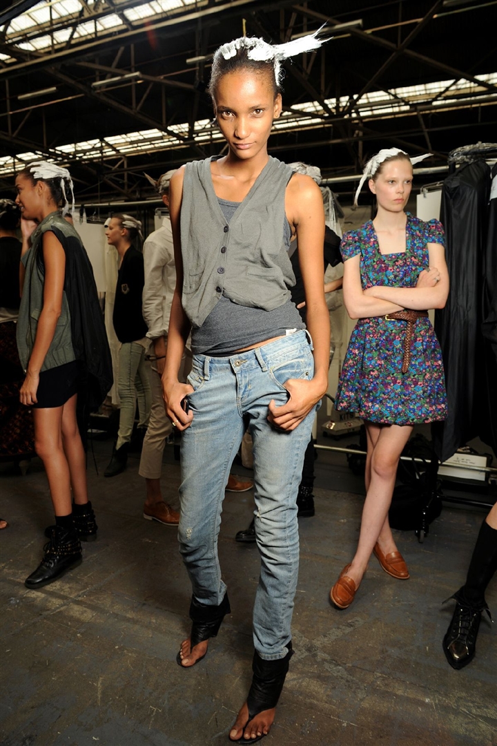 Alexander Wang 2011 İlkbahar/Yaz Çekim Arkası