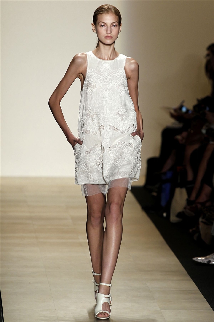 BCBG Max Azria 2011 İlkbahar/Yaz