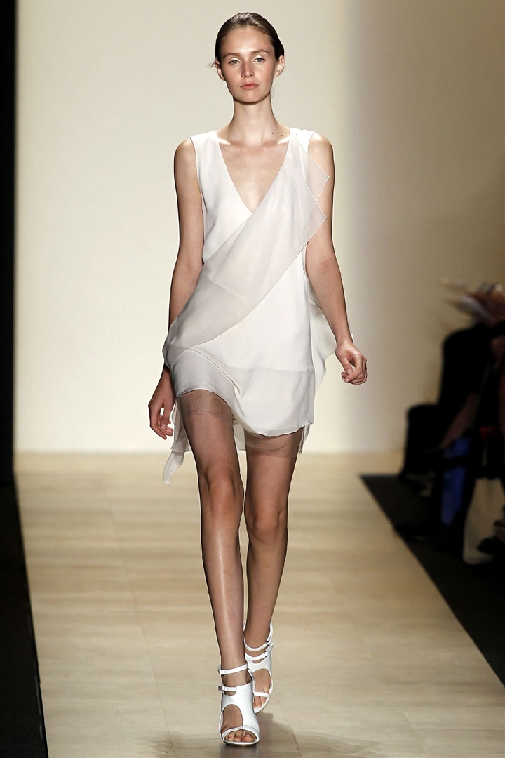 BCBG Max Azria 2011 İlkbahar/Yaz