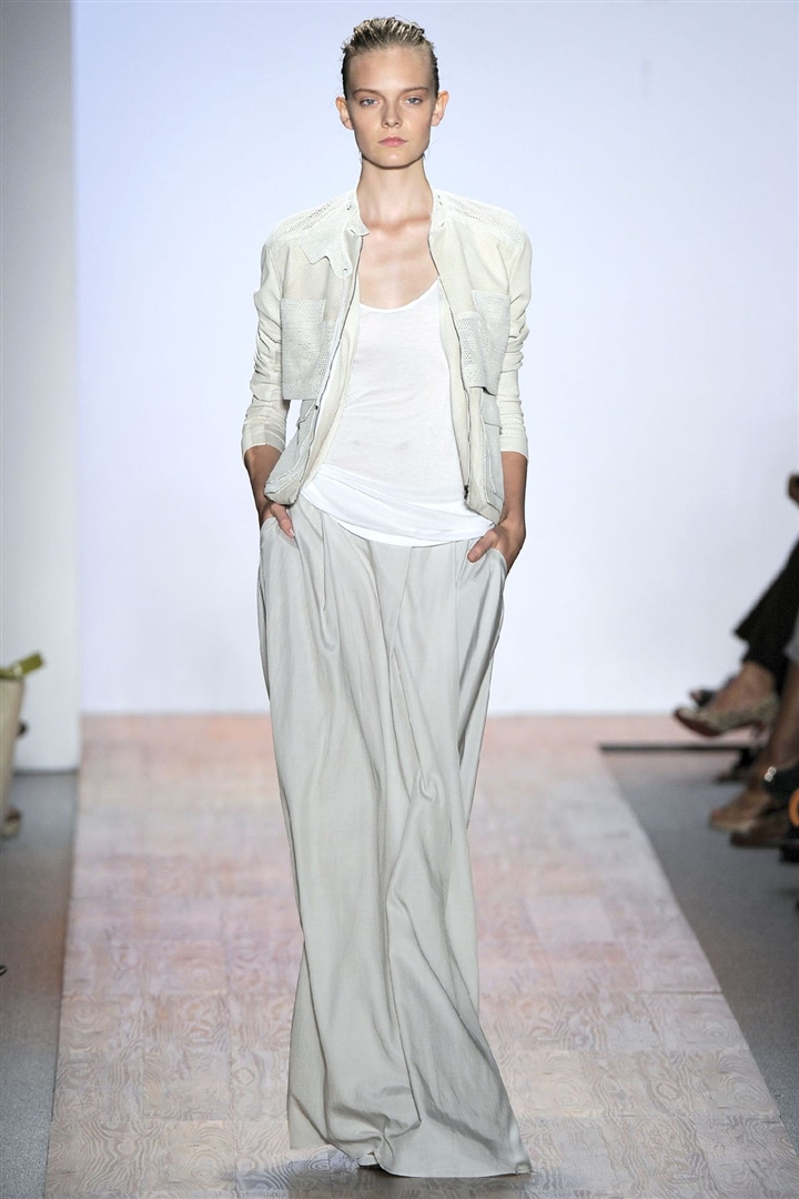 Max Azria 2011 İlkbahar/Yaz