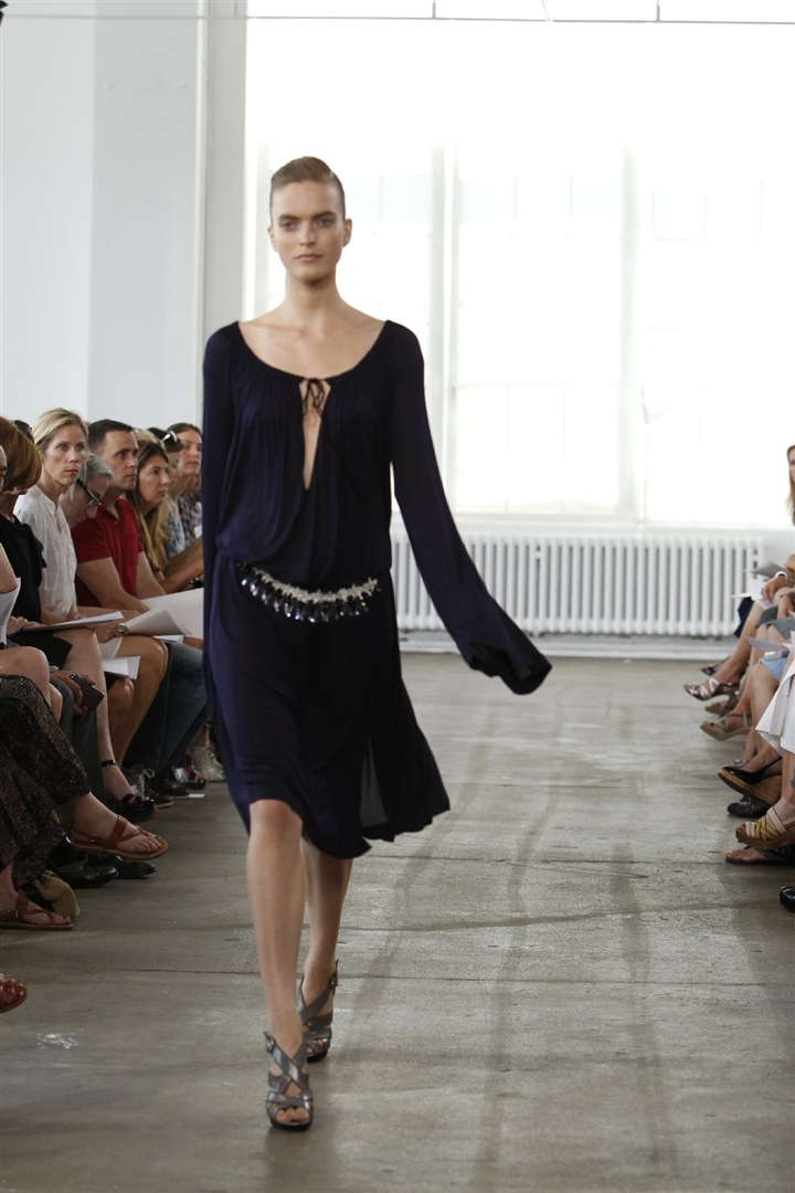 Donna Karan 2011 İlkbahar/Yaz Resort