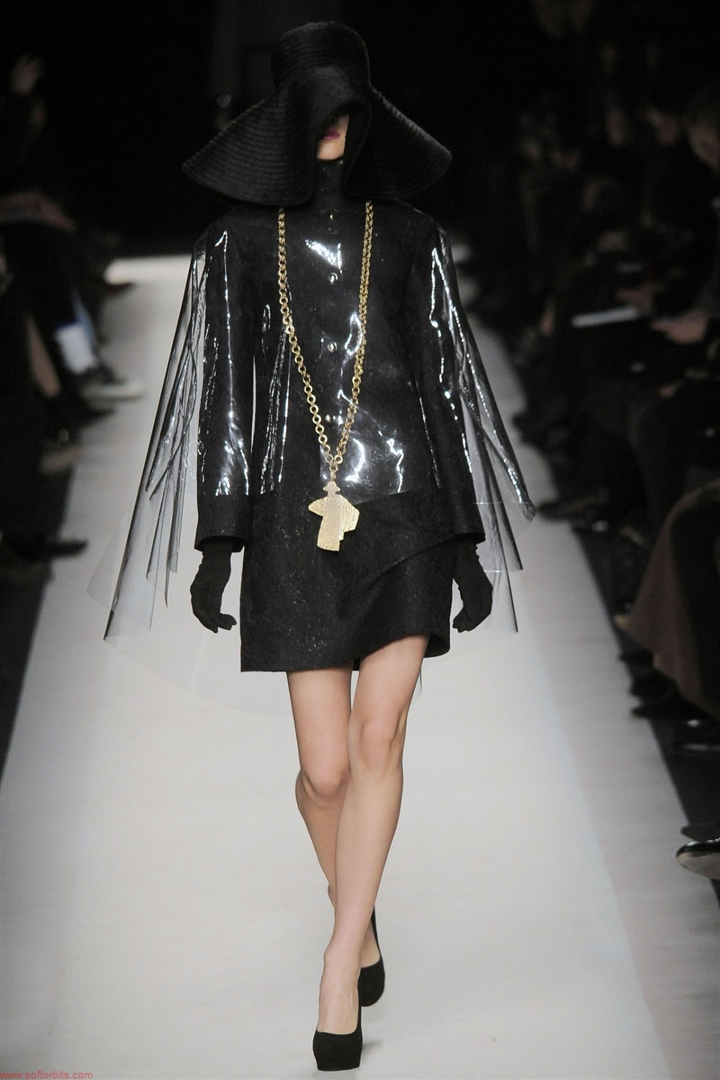 Saint Laurent 2010-2011 Sonbahar/Kış