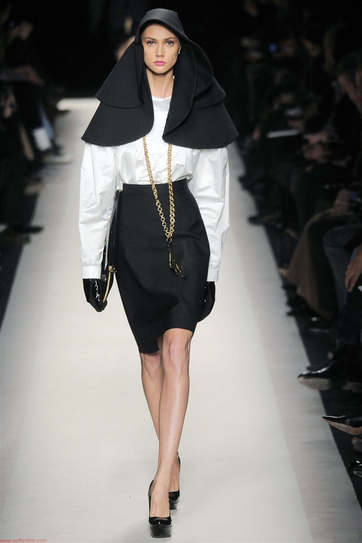 Saint Laurent 2010-2011 Sonbahar/Kış