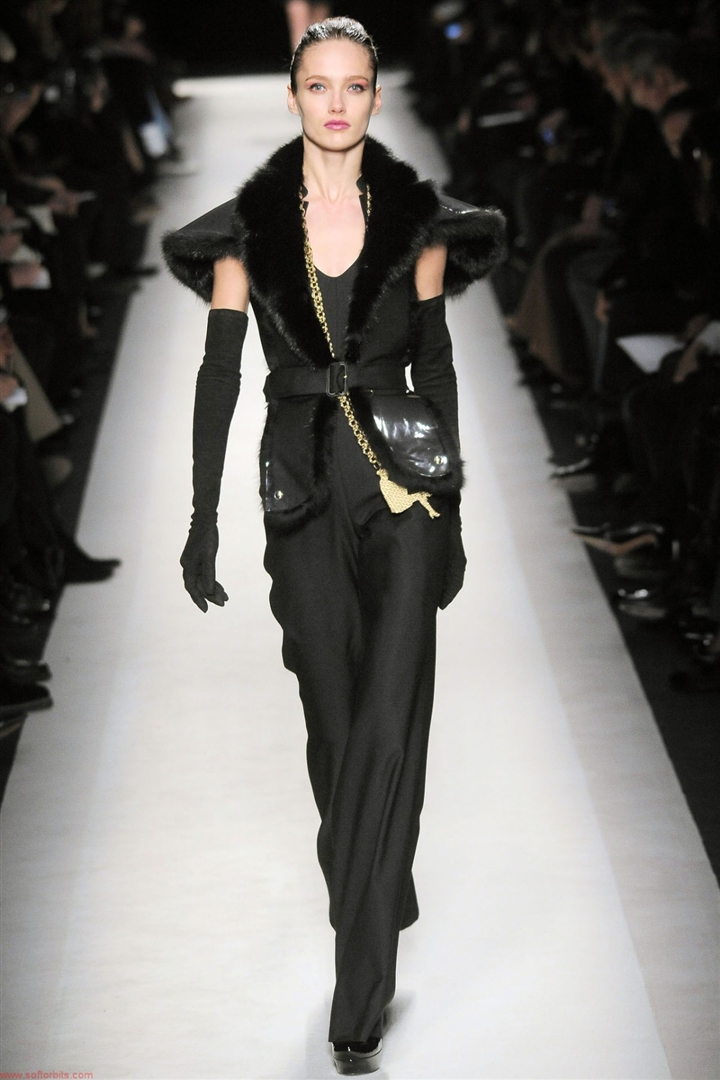 Saint Laurent 2010-2011 Sonbahar/Kış