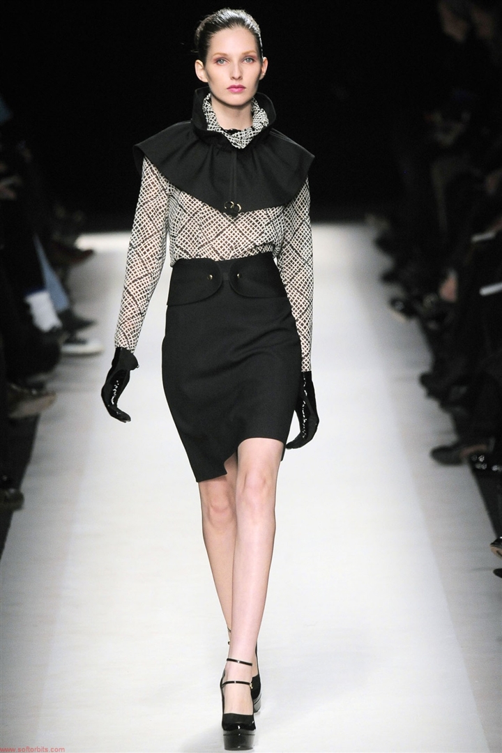 Saint Laurent 2010-2011 Sonbahar/Kış