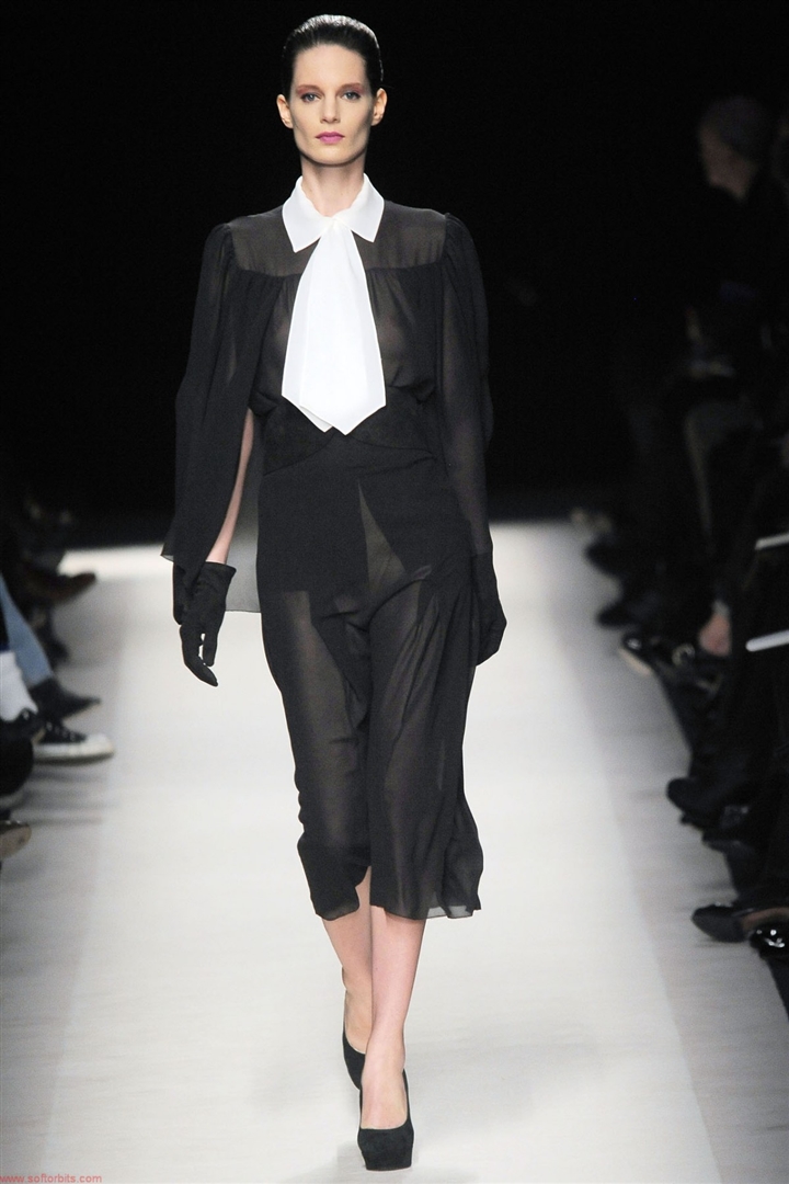 Saint Laurent 2010-2011 Sonbahar/Kış