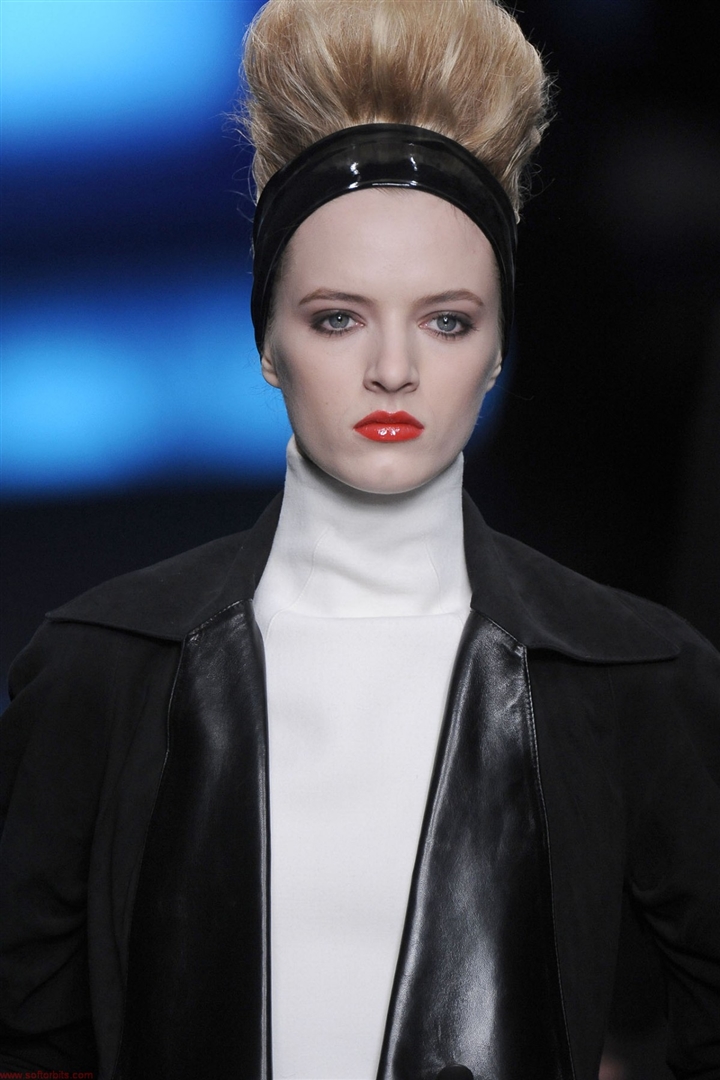 Karl Lagerfeld 2010-2011 Sonbahar/Kış Detay