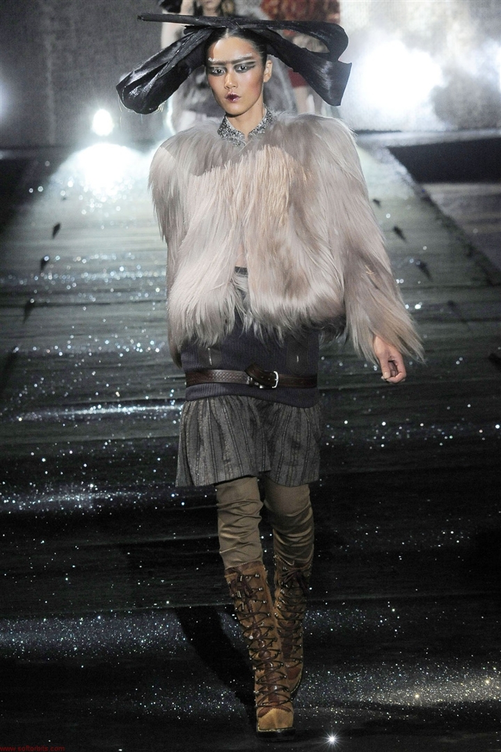 John Galliano 2010-2011 Sonbahar/Kış