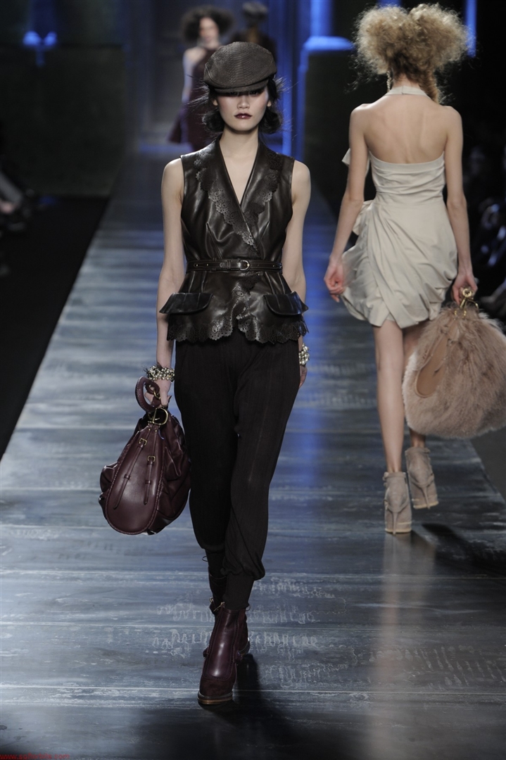 Christian Dior 2010-2011 Sonbahar/Kış