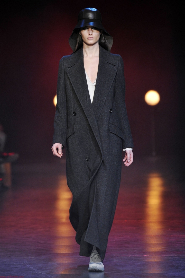 Hussein Chalayan 2010-2011 Sonbahar/Kış