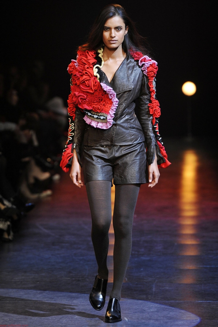 Hussein Chalayan 2010-2011 Sonbahar/Kış