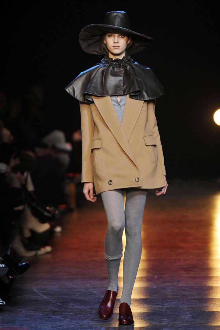 Hussein Chalayan 2010-2011 Sonbahar/Kış