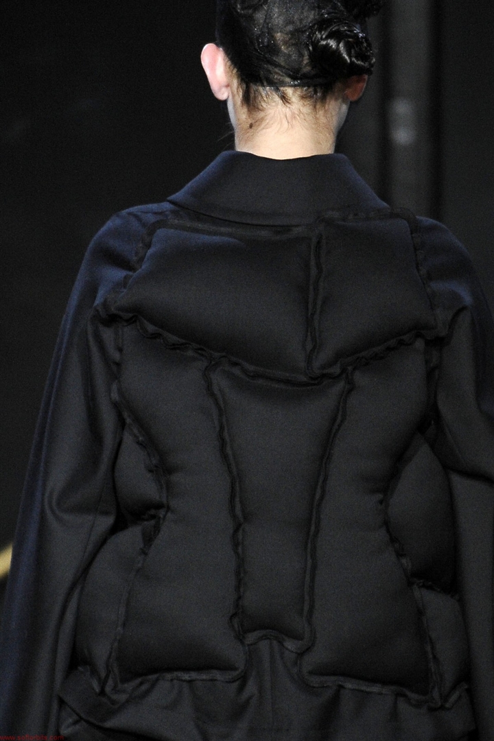 Comme des Garçons  2010-2011 Sonbahar/Kış Detay