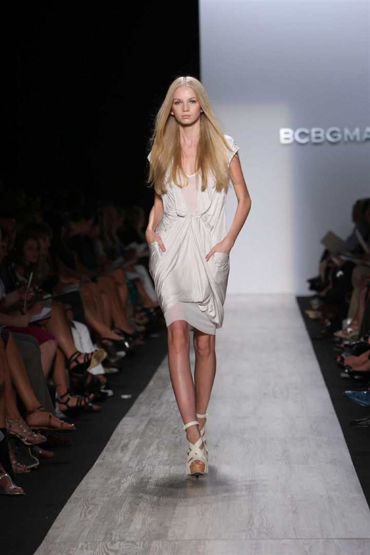 BCBG Max Azria 2009 İlkbahar/Yaz