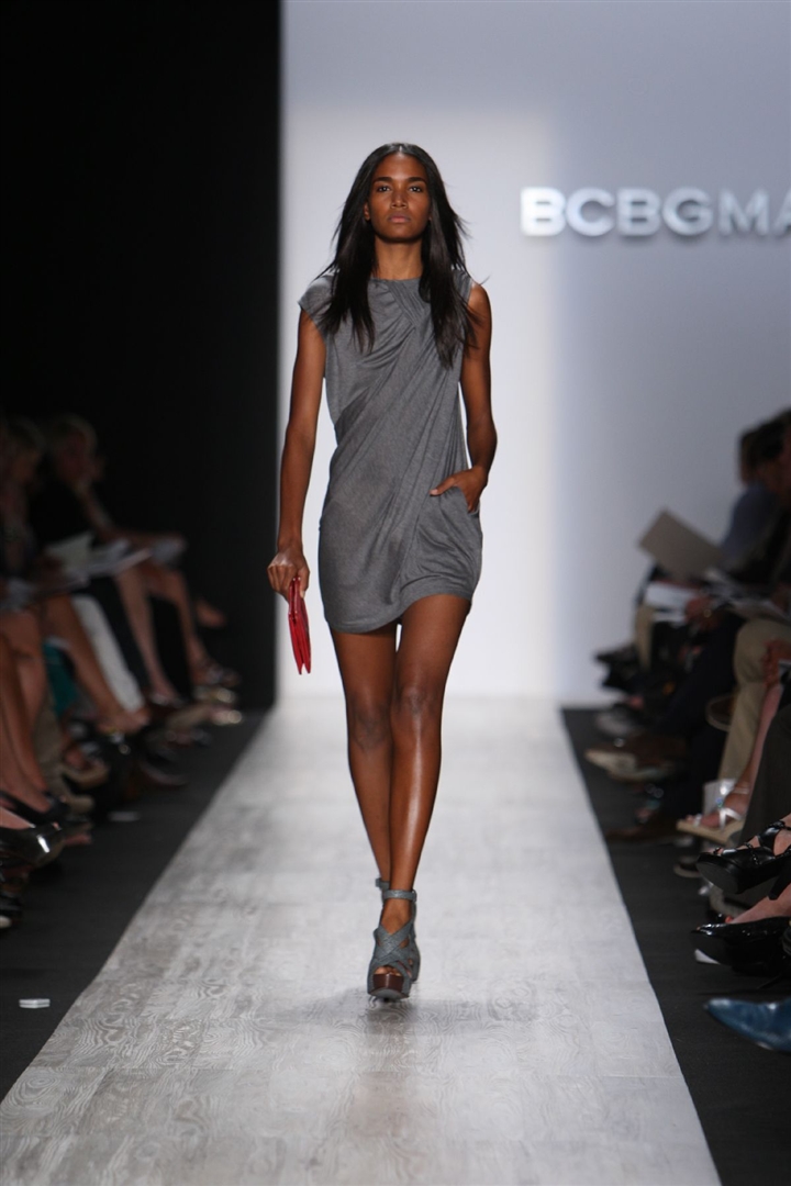 BCBG Max Azria 2009 İlkbahar/Yaz