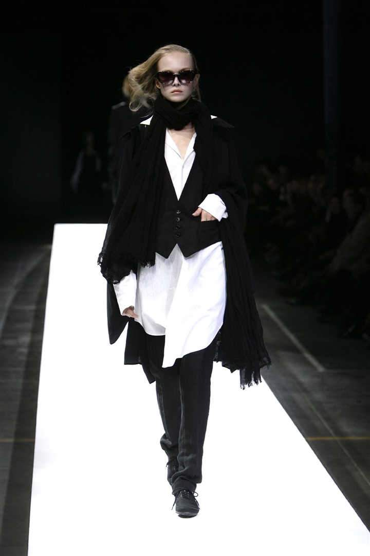 Yohji Yamamoto 2009 İlkbahar/Yaz