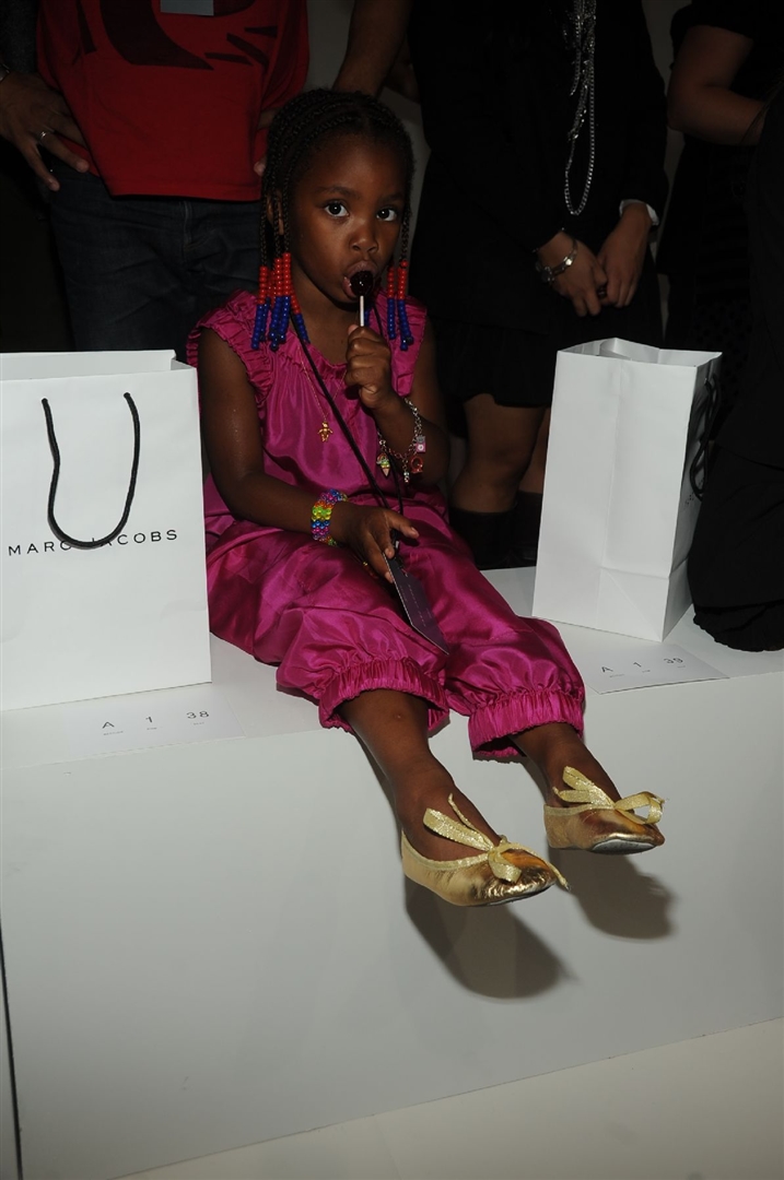 Marc Jacobs 2010 İlkbahar/Yaz Ön Sıradakiler