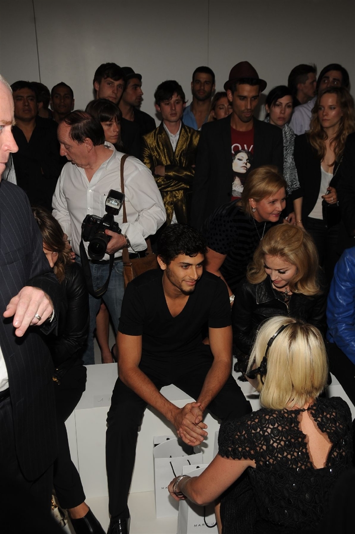 Marc Jacobs 2010 İlkbahar/Yaz Ön Sıradakiler