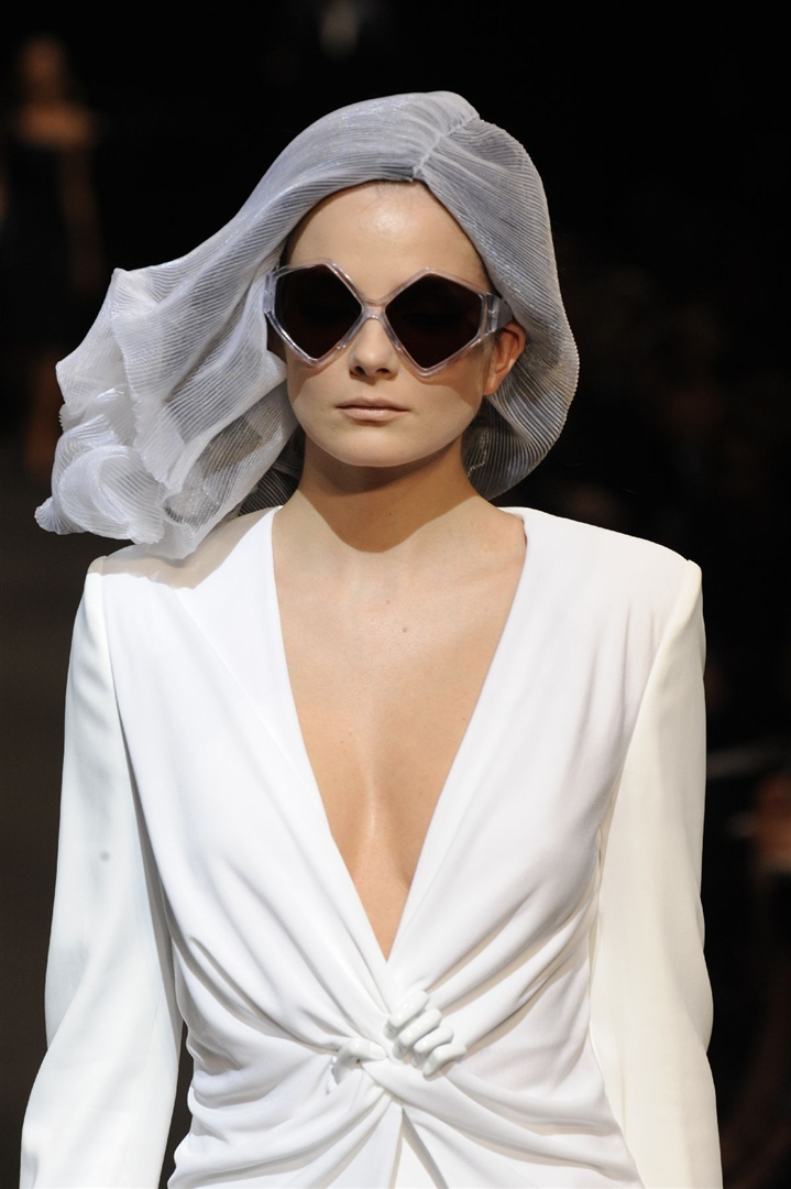 Hussein Chalayan 2010 İlkbahar/Yaz Detay