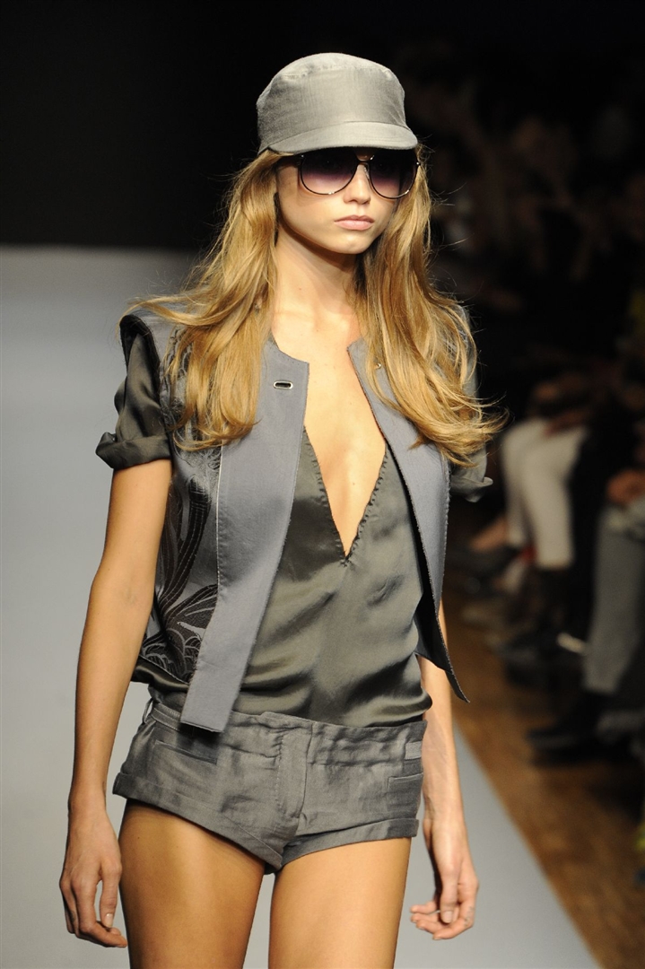 Costume National 2010 İlkbahar/Yaz Detay