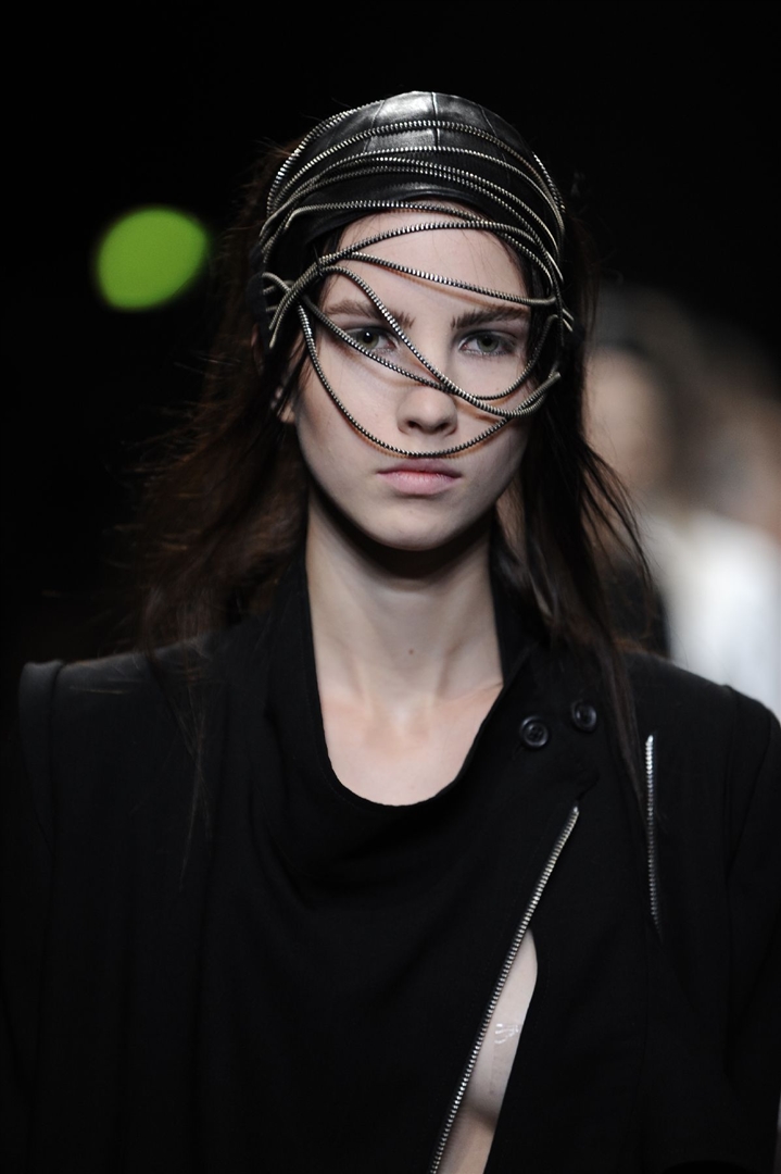 Ann Demeulemeester 2010 İlkbahar/Yaz Detay