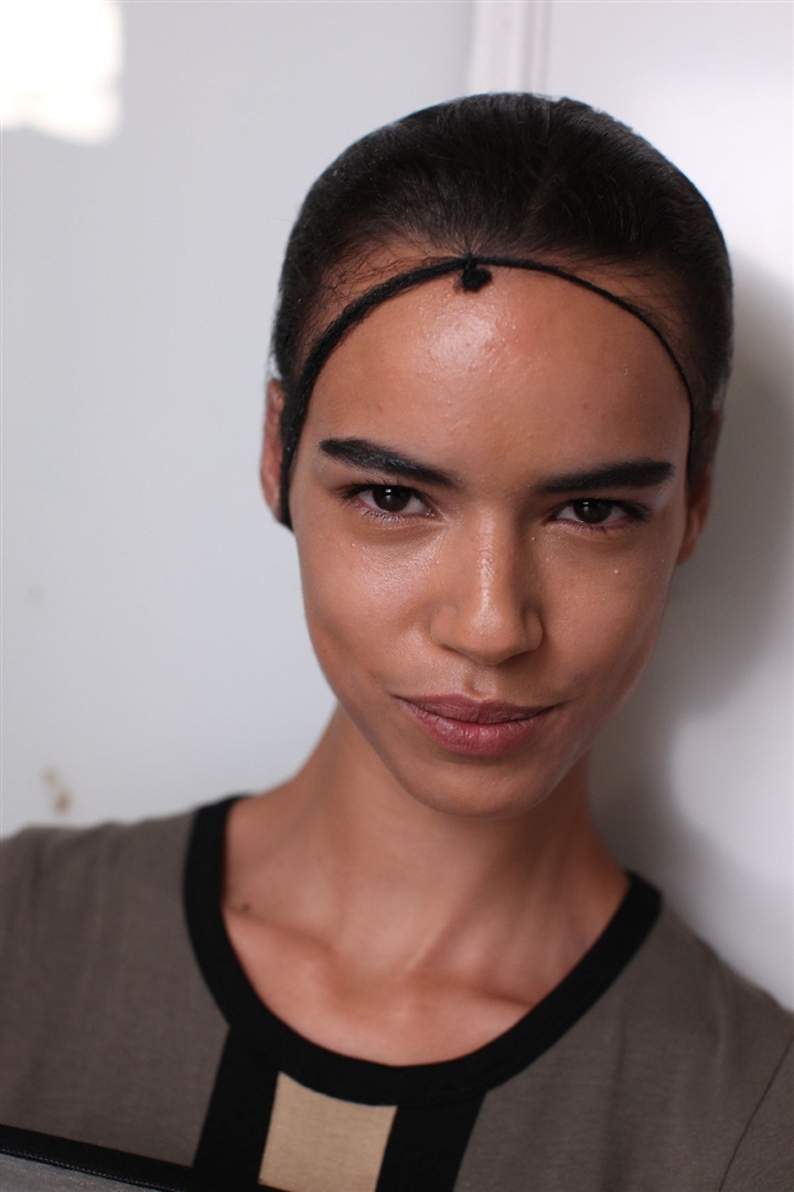 MaxMara 2010 İlkbahar/Yaz Güzellik