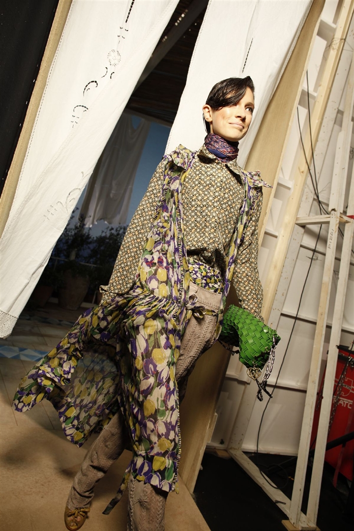Roberto Cavalli 2010 İlkbahar/Yaz Çekim Arkası