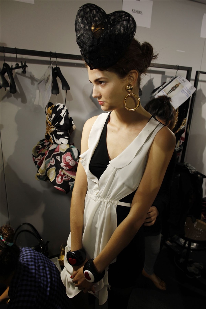 Moschino 2010 İlkbahar/Yaz Çekim Arkası