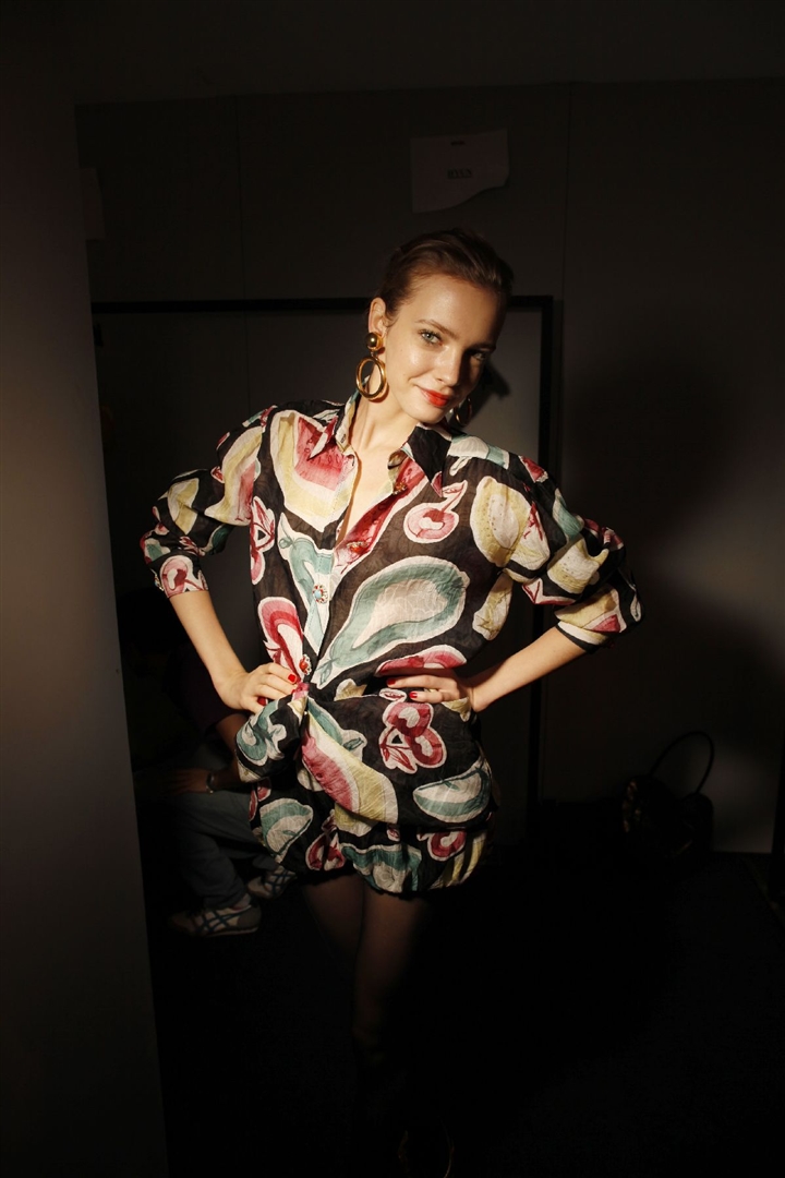 Moschino 2010 İlkbahar/Yaz Çekim Arkası