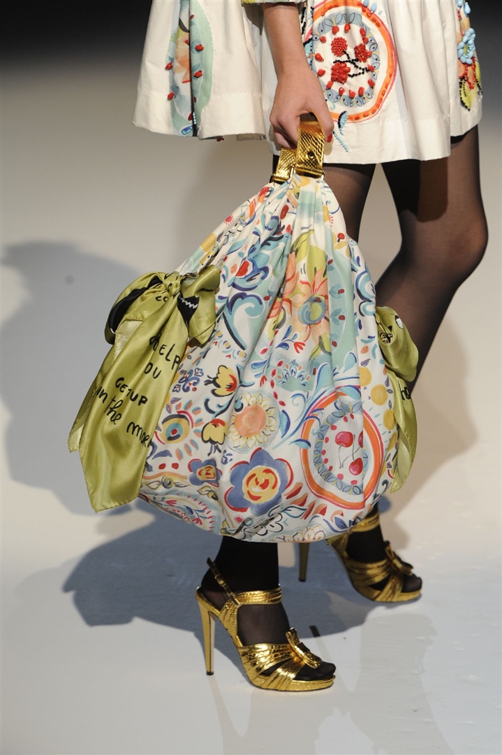 Moschino 2010 İlkbahar/Yaz Detay