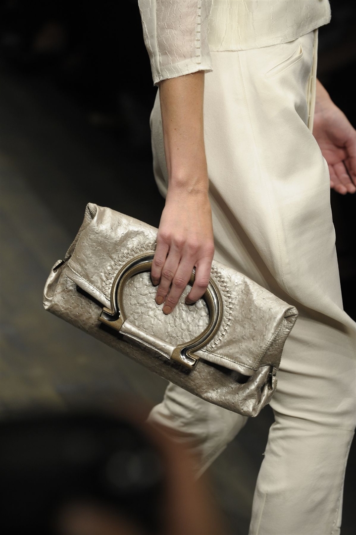 Salvatore Ferragamo 2010 İlkbahar/Yaz Detay