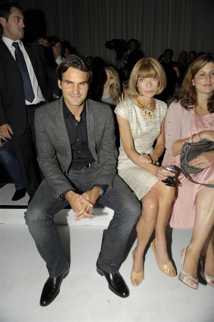 Versace 2010 İlkbahar/Yaz Ön Sıradakiler