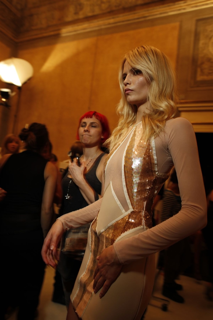 Emilio Pucci 2010 İlkbahar/Yaz Çekim Arkası