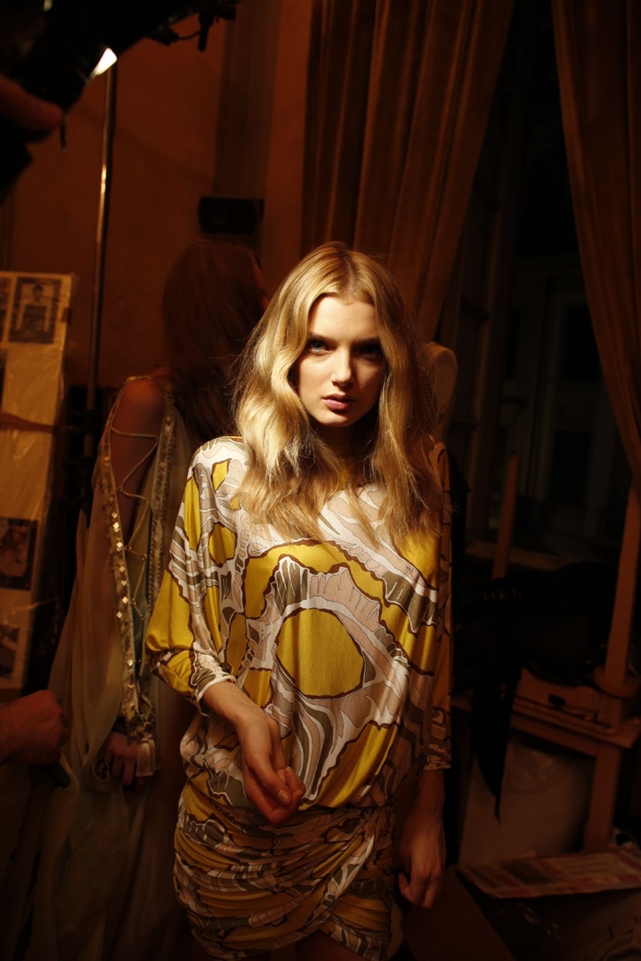 Emilio Pucci 2010 İlkbahar/Yaz Çekim Arkası