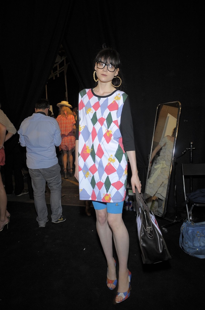 Vivienne Westwood Red Label 2010 İlkbahar/Yaz Çekim Arkası