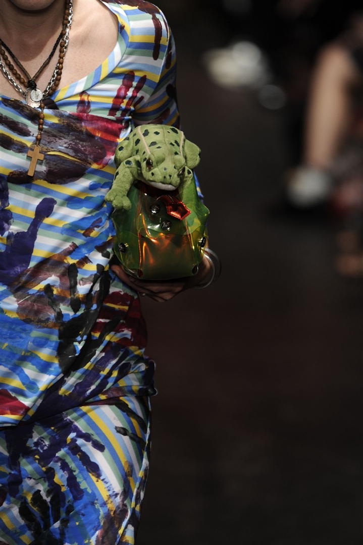 Vivienne Westwood Red Label 2010 İlkbahar/Yaz Detay