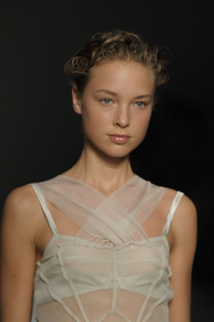 Alberta Ferretti 2010 İlkbahar/Yaz Güzellik