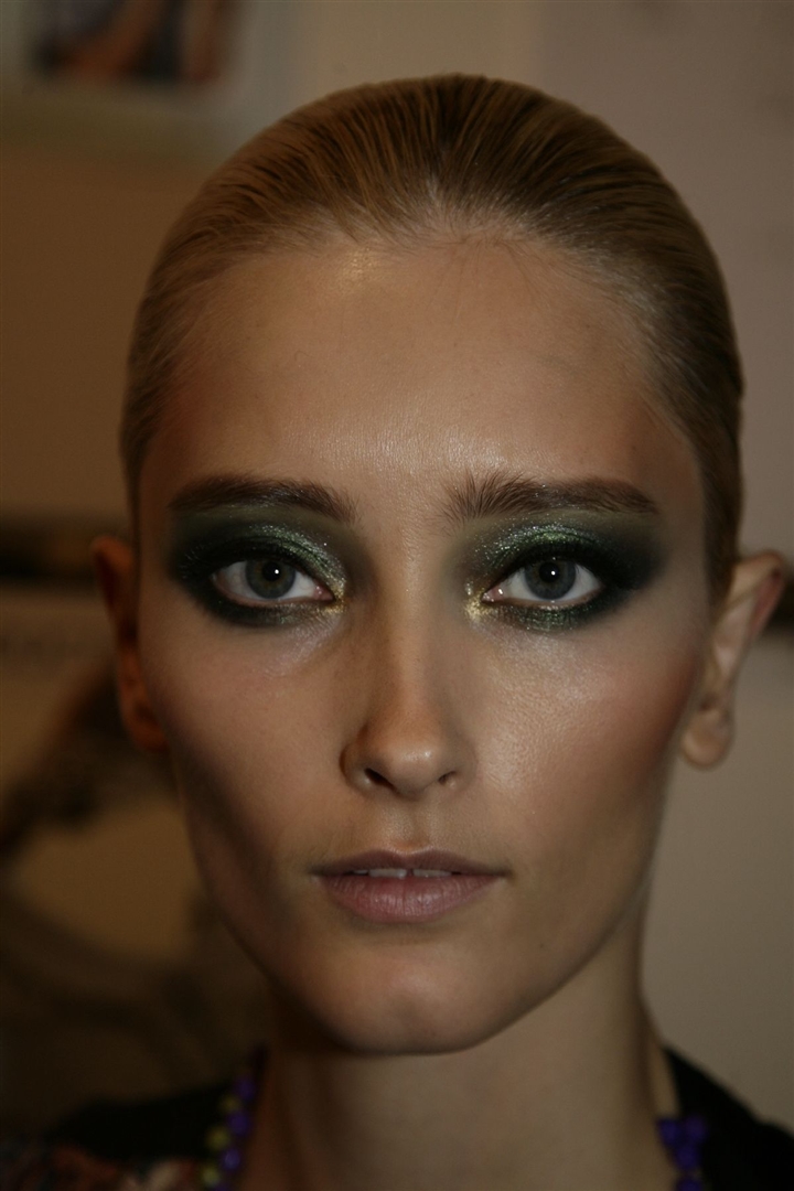 Issa 2010 İlkbahar/Yaz Güzellik