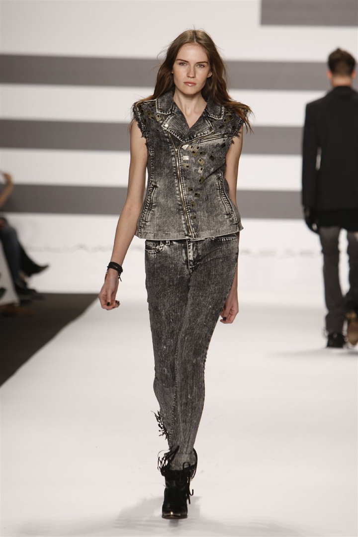 William Rast 2009-2010 Sonbahar/Kış