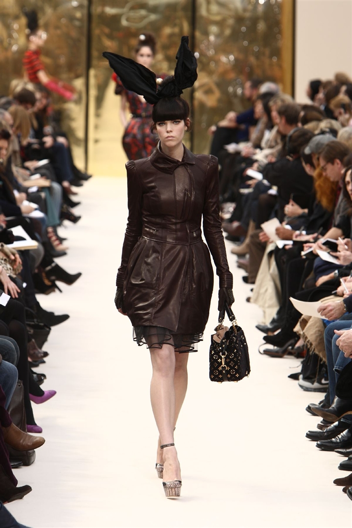 Louis Vuitton 2009-2010 Sonbahar/Kış