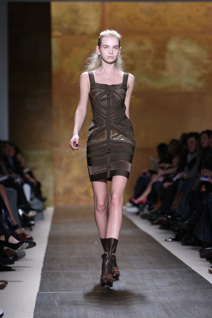 Herve Leger by Max Azria 2009-2010 Sonbahar/Kış