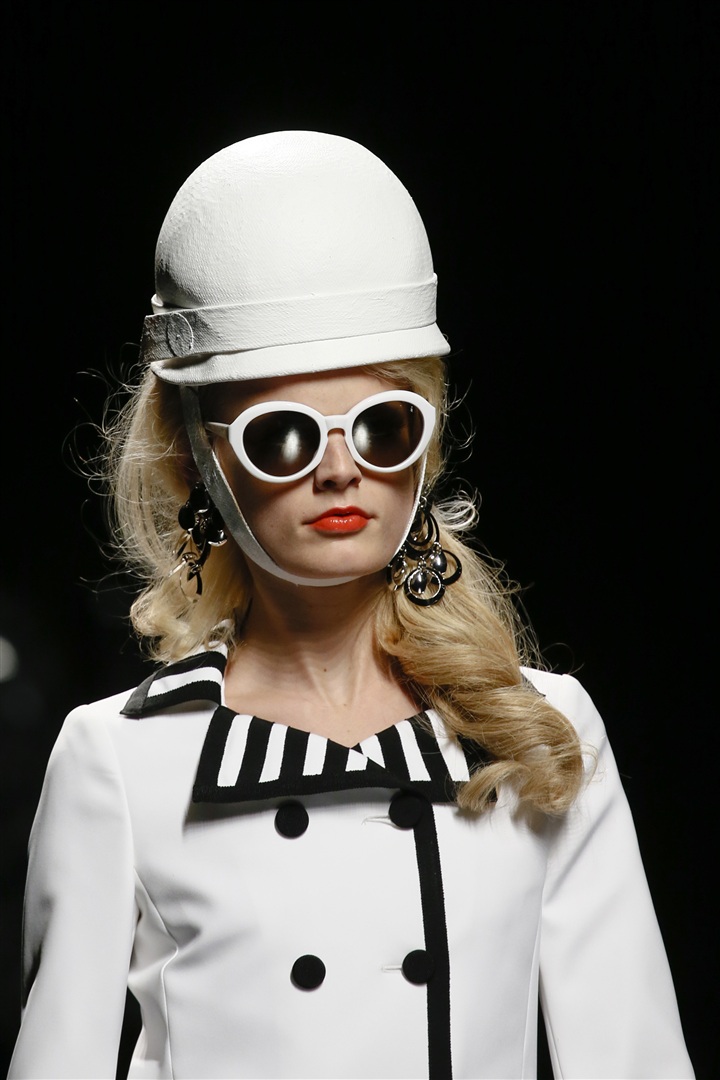 Moschino 2013 İlkbahar/Yaz Detay