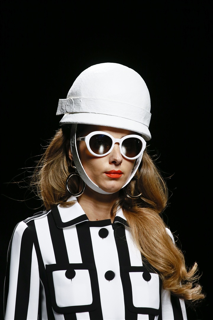 Moschino 2013 İlkbahar/Yaz Detay