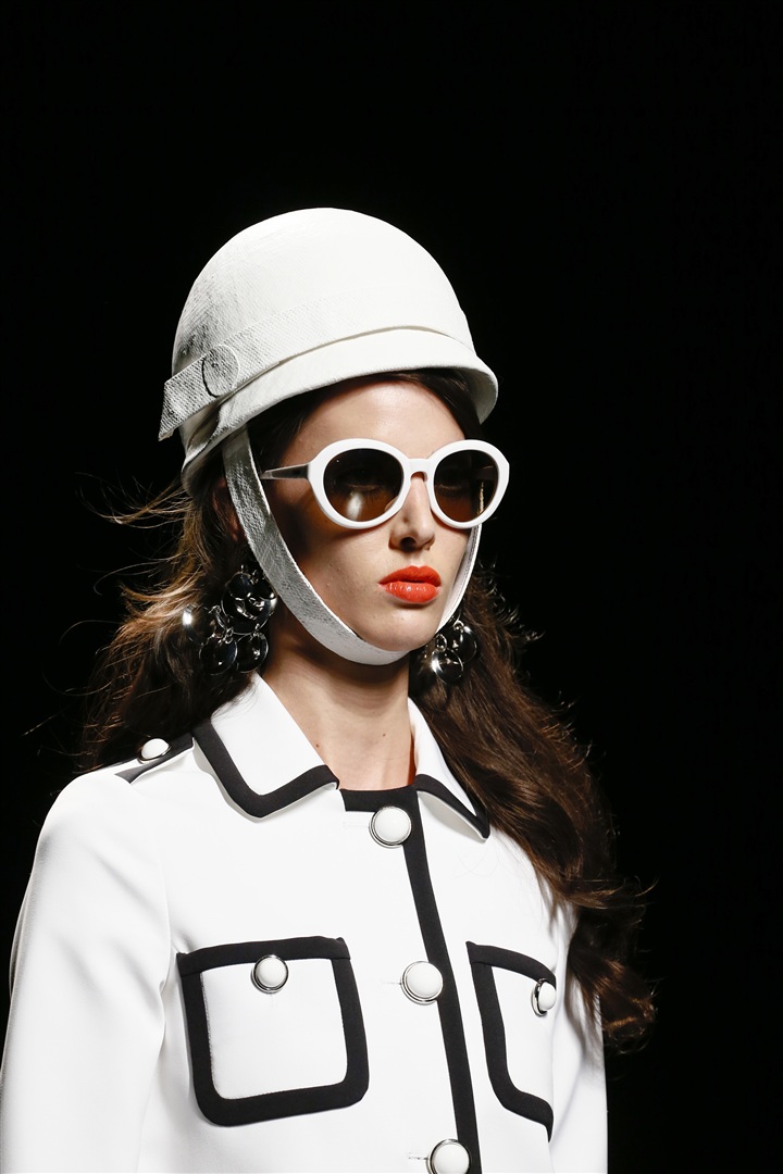 Moschino 2013 İlkbahar/Yaz Detay