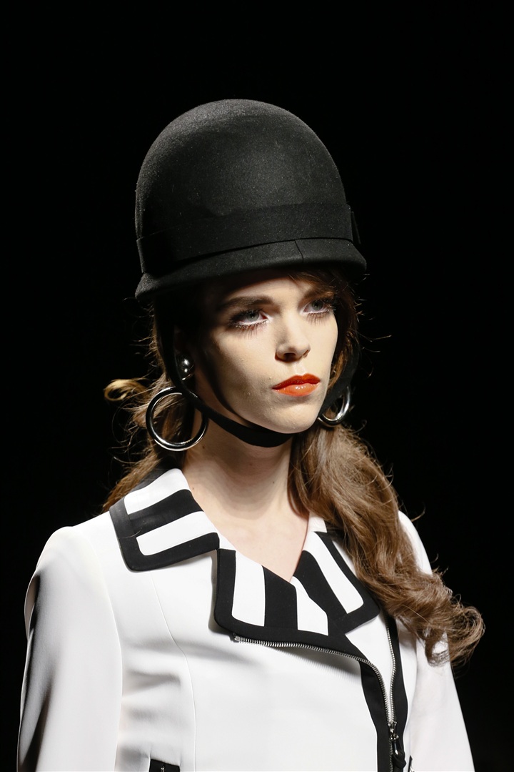 Moschino 2013 İlkbahar/Yaz Detay