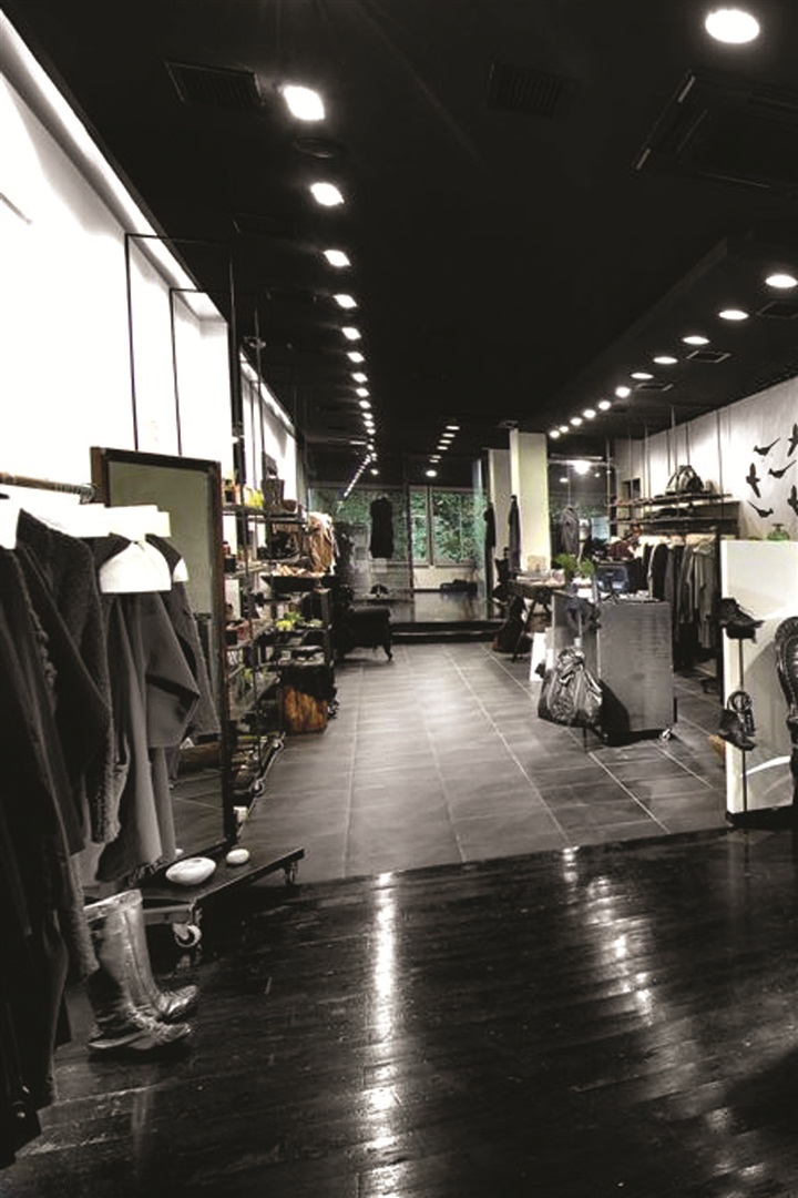 Nişantaşı'nda Fashion's Night Out'a katılan markalar ve mekanlar için tıklayın.