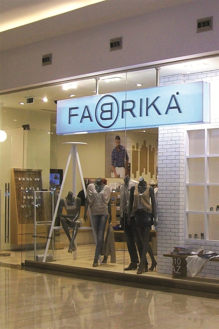 Nişantaşı'nda Fashion's Night Out'a katılan markalar ve mekanlar için tıklayın.