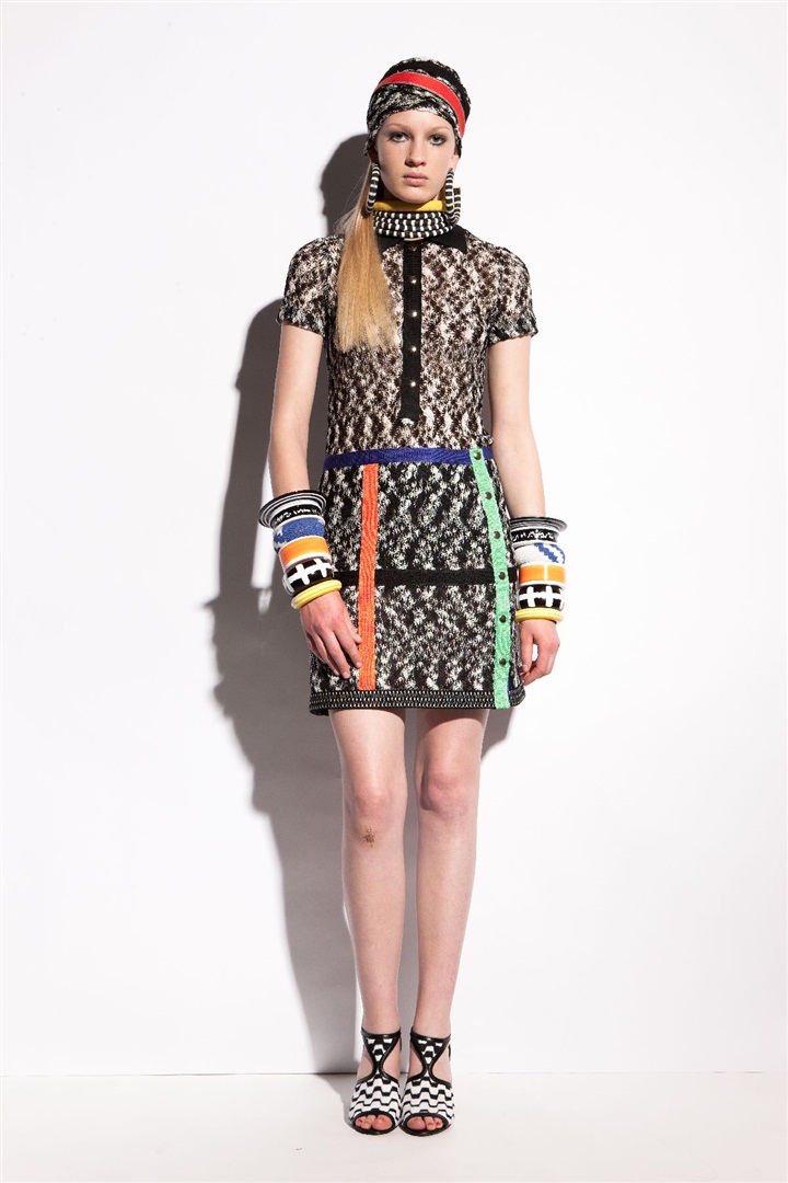 Missoni'nin 2011 Resort koleksiyonunda canlı renkler ve yerel Afrika motifleri hakim.